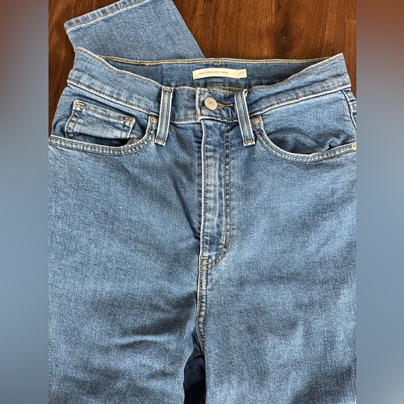 Levi’s high waisted taper jeans - Picture 3 of 11